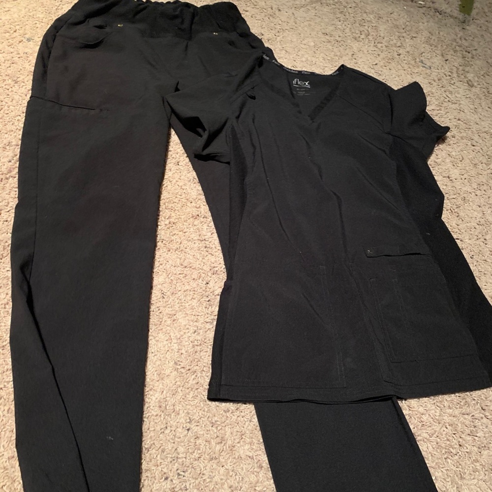 iFlex scrubs